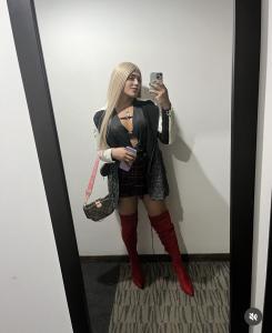 613605303: Transexual en Barcelona