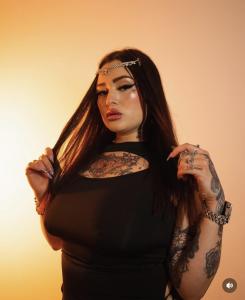 672172953: Chica busca chico en Murcia