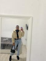 603831895: Chico busca chica en Barcelona