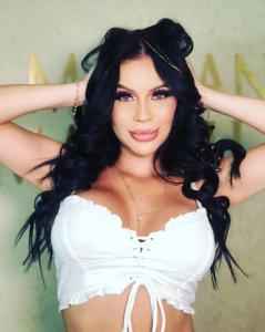 654353903: Chica busca chico en Ibiza