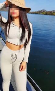 677855246: Chica busca chico en Valencia