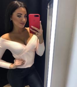 614683984: Chica busca chico en Huesca