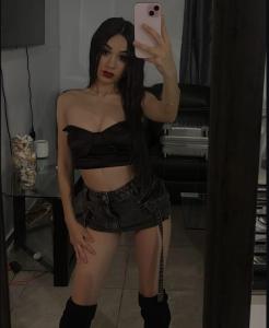 631804860: Chica busca chico en Madrid