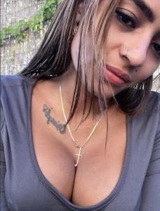 662483286: Chica busca chico en Málaga