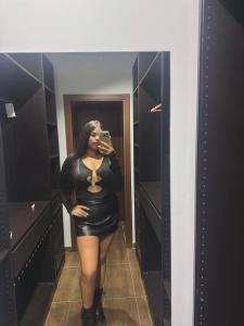 670860324: Chica busca chico en Madrid