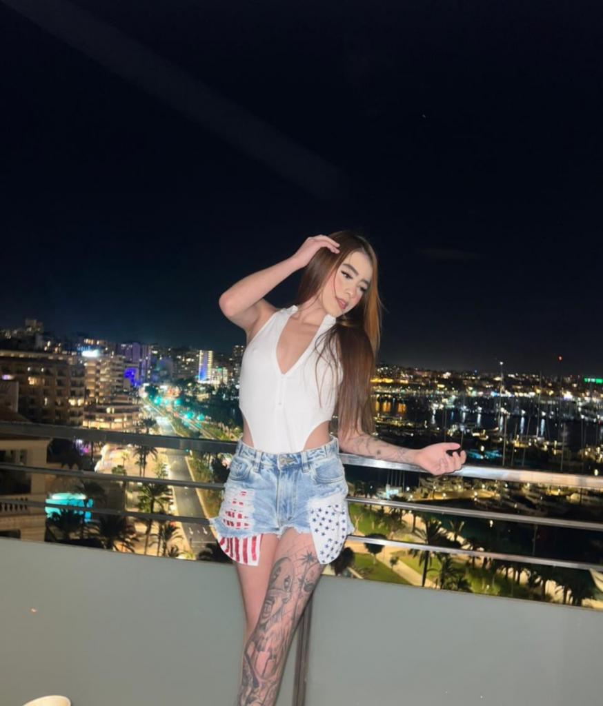 Chica busca chico en Mallorca: 