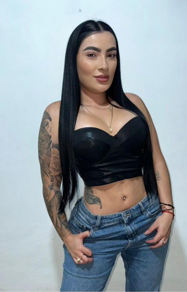 Chica busca chico en Cádiz: 