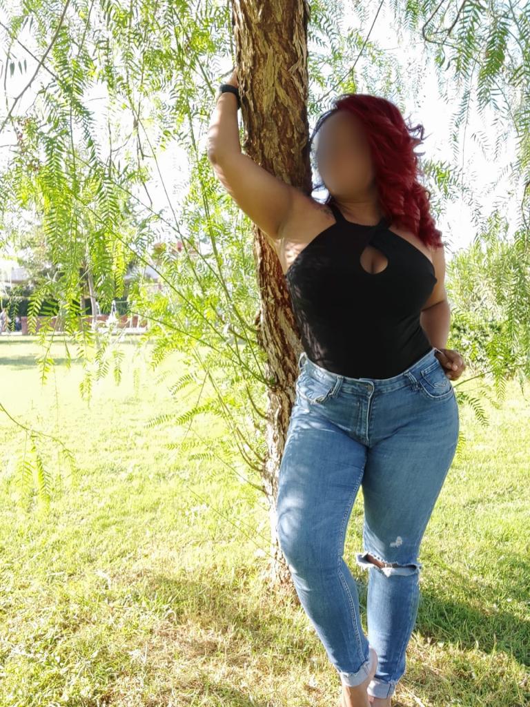 Chica busca chico en Sevilla: 