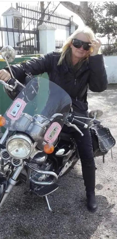 653142614: Chica busca chico en La Coruña