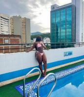 610976790: Chica busca chico en Zaragoza