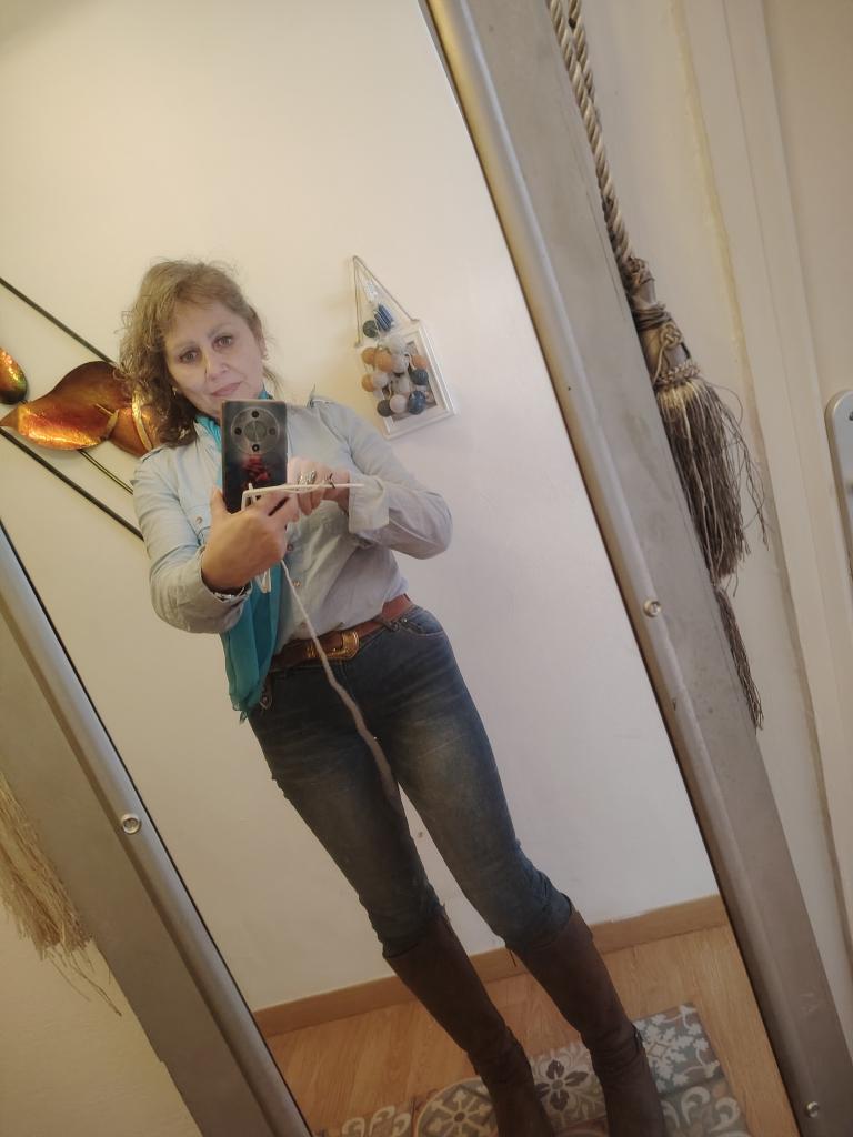 Chica busca chico en La Coruña: 