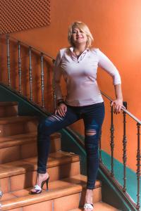 694206000: Chica busca chico en Valencia