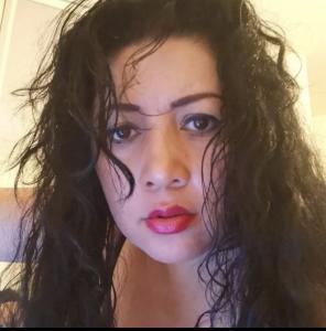 664774683: Chica busca chico en Madrid