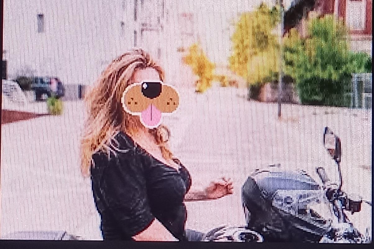 Chica busca chico en Cádiz: 