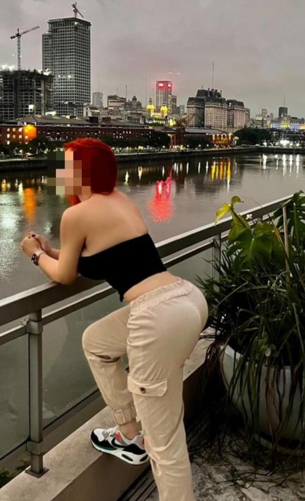 Chica busca chico en Sevilla: 