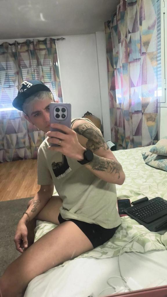 678532891: Chico busca chica en Granada