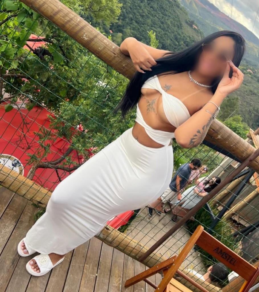 Chica busca chico en Sevilla: 