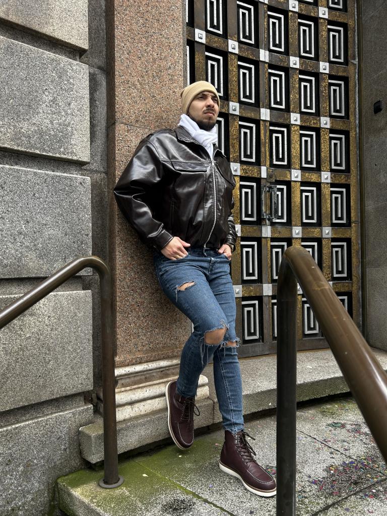 Chico busca chica en Asturias: 