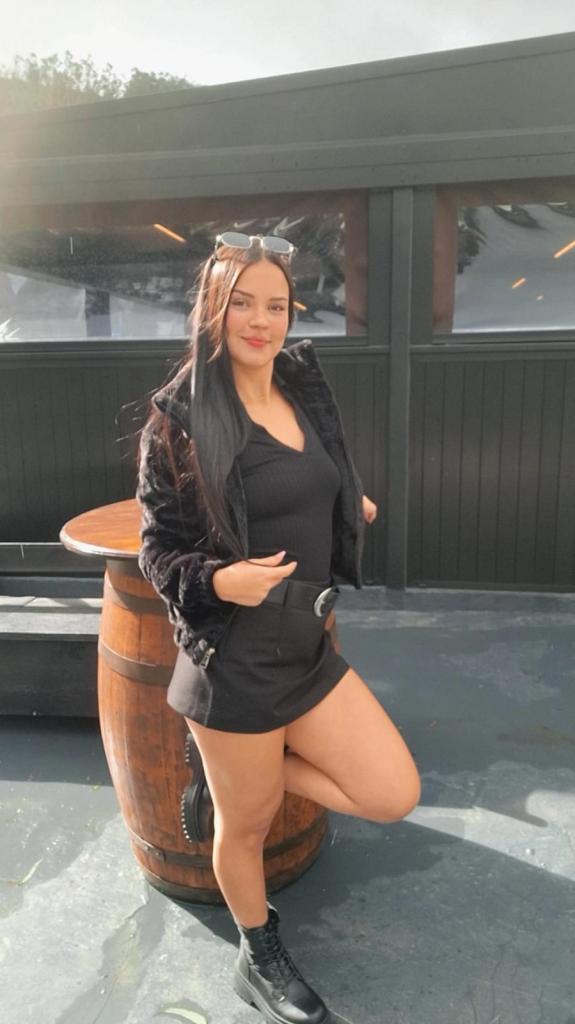 Chica busca chico en Tenerife: 