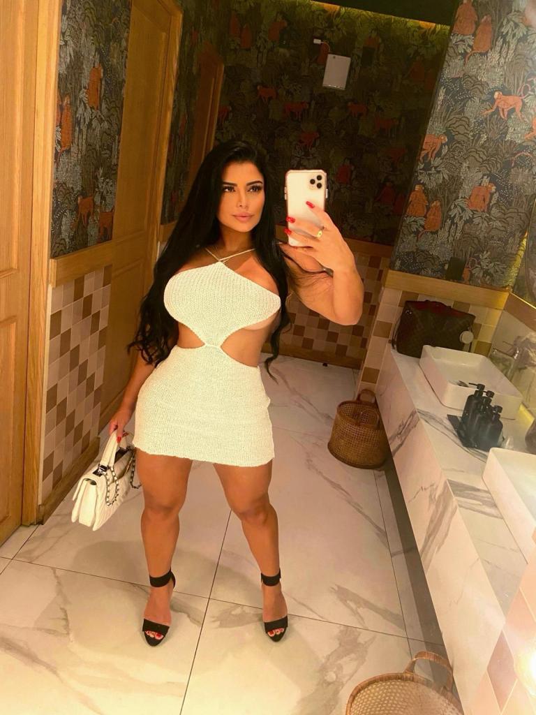 Chica busca chico en Mallorca: 