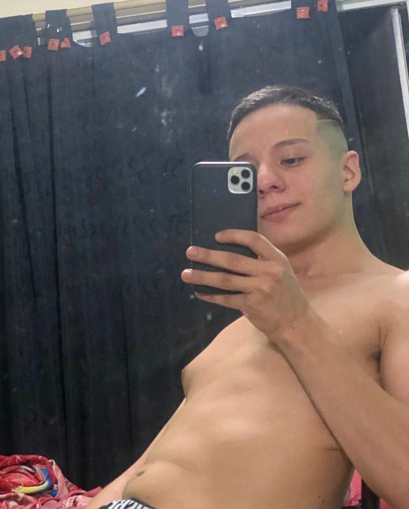 664093531: Chico busca chica en Madrid