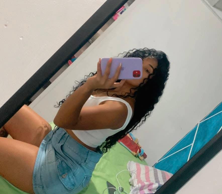 Chica busca chico en Sevilla: 