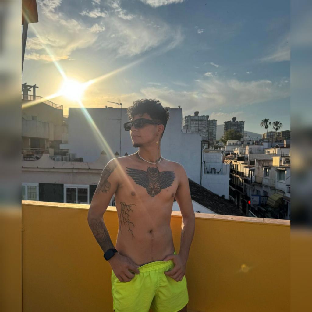 Chico busca chica en Granada: 