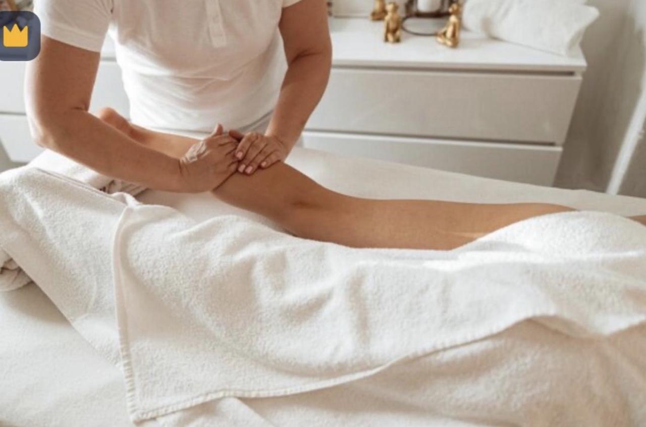 643946645: Chica busca chico en Lérida