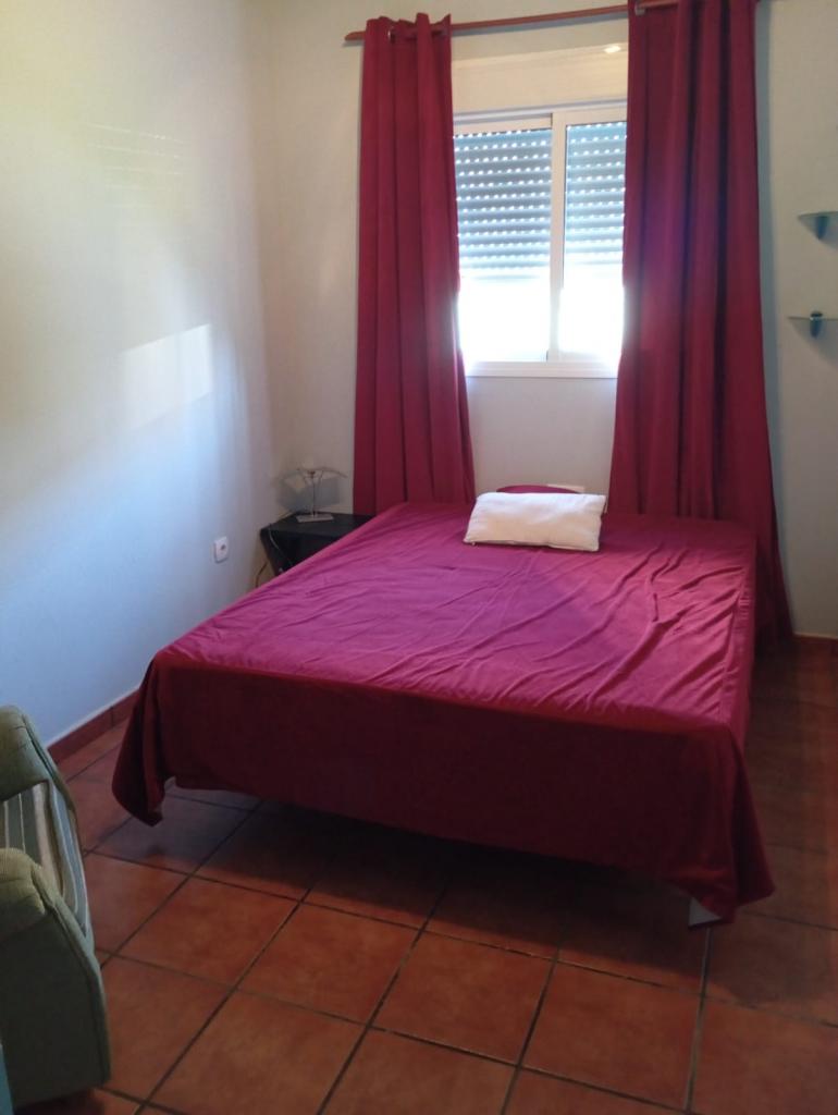 Chica busca chico en Cádiz: 