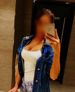 623117350: Chica busca chico en Málaga
