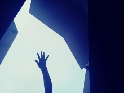 611166113: Chica busca chico en La Coruña