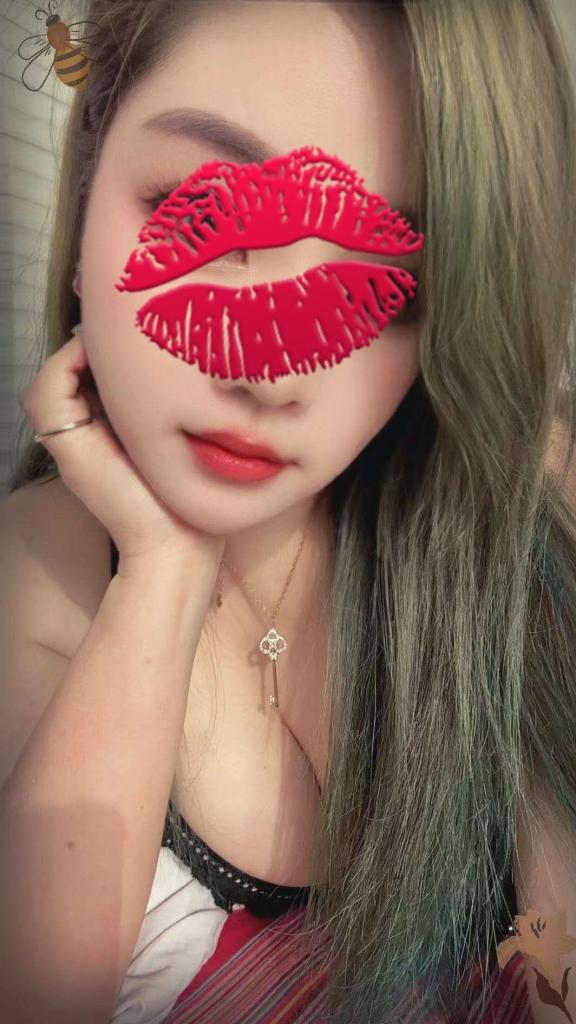 Chica busca chico en Barcelona: Chica busca chico