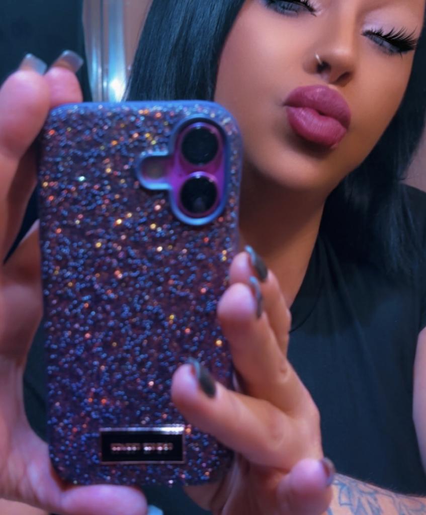 663683084: Chica busca chico en Las Palmas