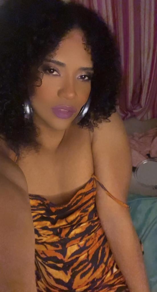 695862724: Transexual en Sevilla