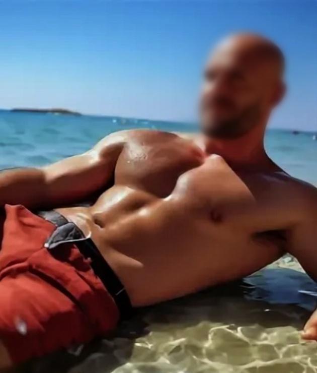 Chico busca chica en Sevilla: 