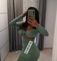 613858236: Chica busca chico en Cádiz