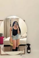 611268382: Chica busca chico en Sevilla