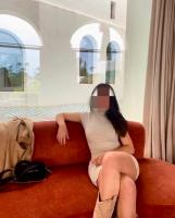 647078715: Chica busca chico en Sevilla