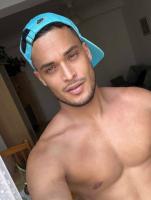 662636556: Chico busca chica en Valencia