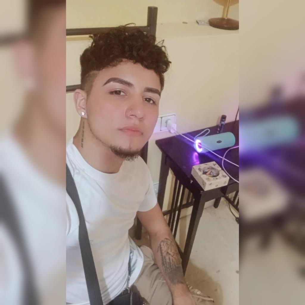 Chico busca chica en Granada: 