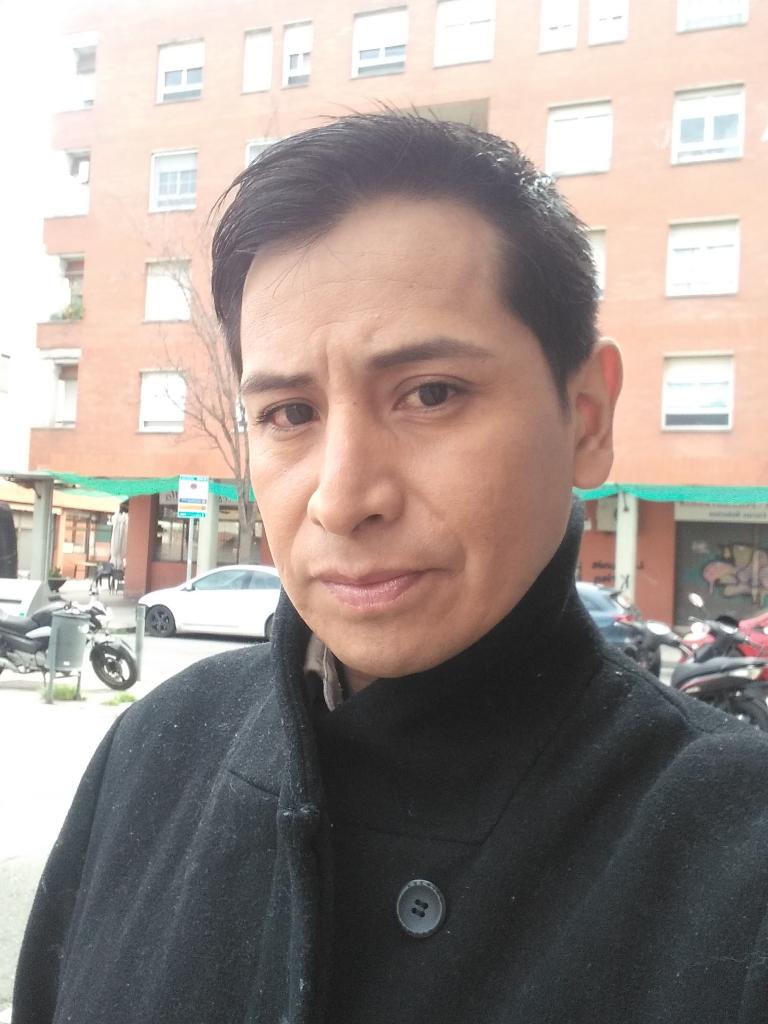 Chico busca chica en Barcelona: 