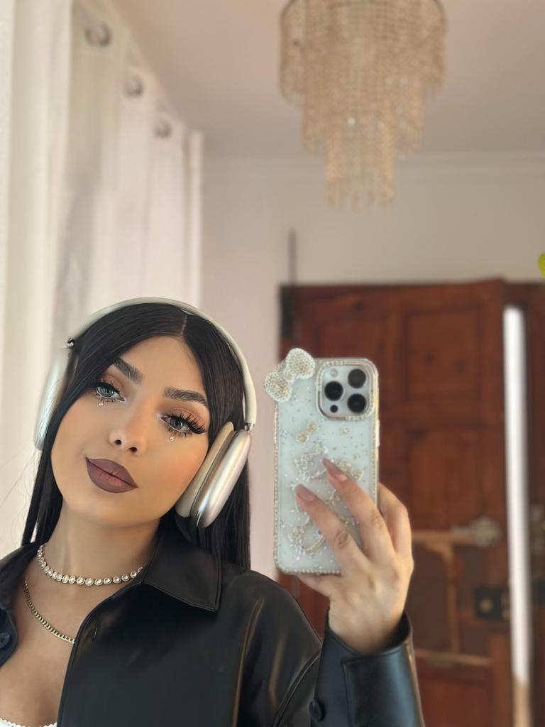 613434096: Chica busca chico en Mallorca