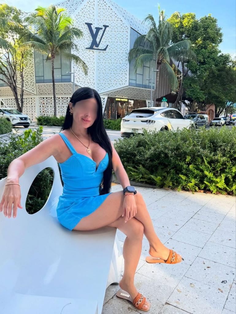 602559463: Chica busca chico en Granada