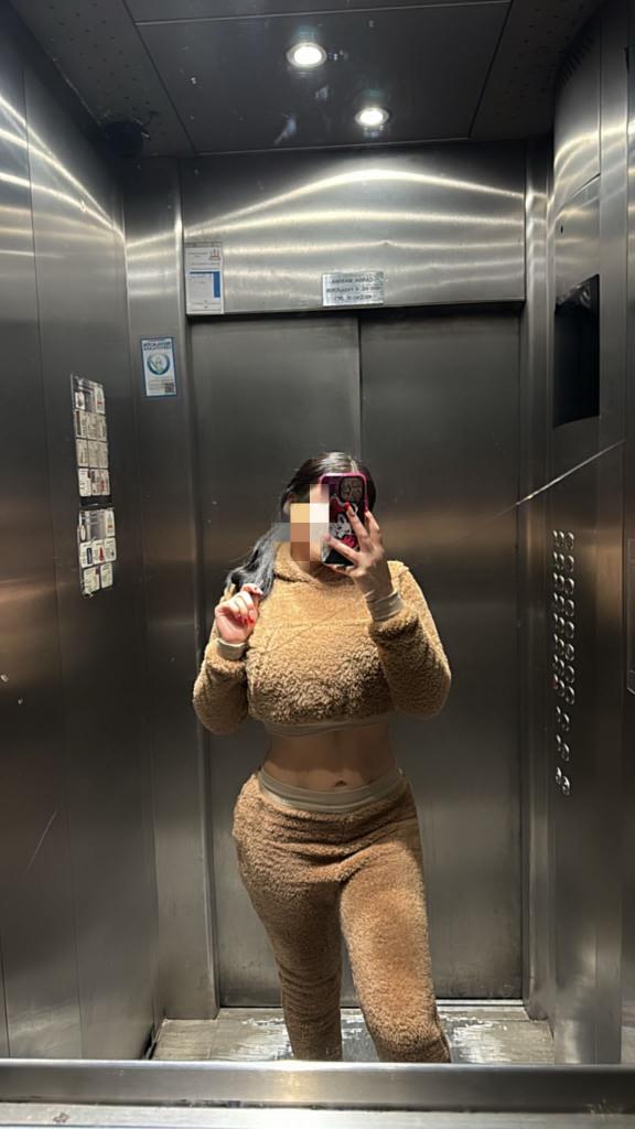 643597792: Chica busca chico en Málaga