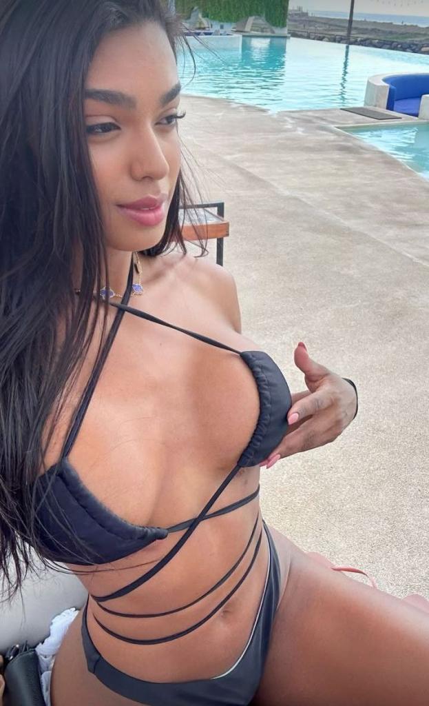 613308059: Chica busca chico en Murcia