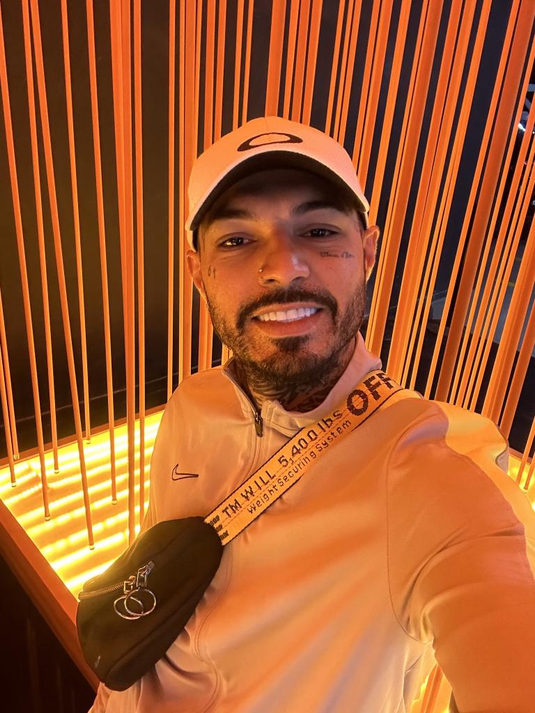 Chico busca chica en Barcelona: 