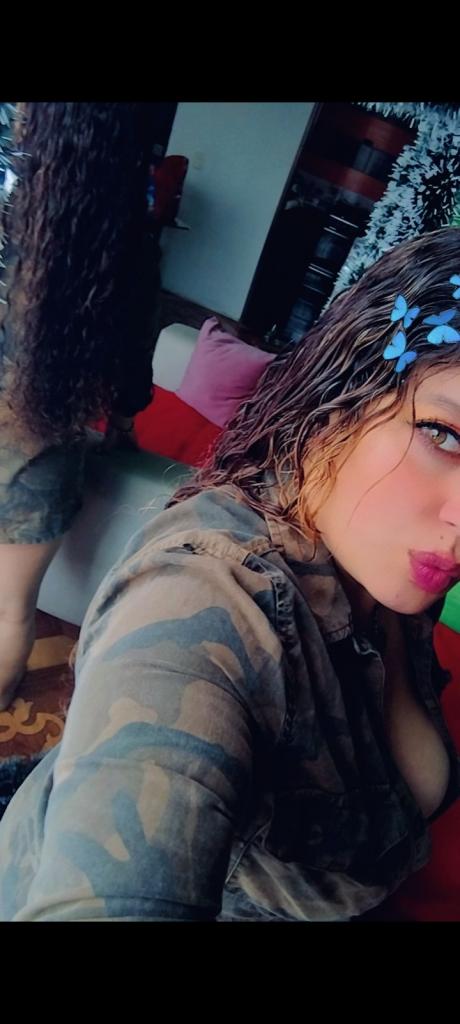 672127971: Chica busca chico en Barcelona