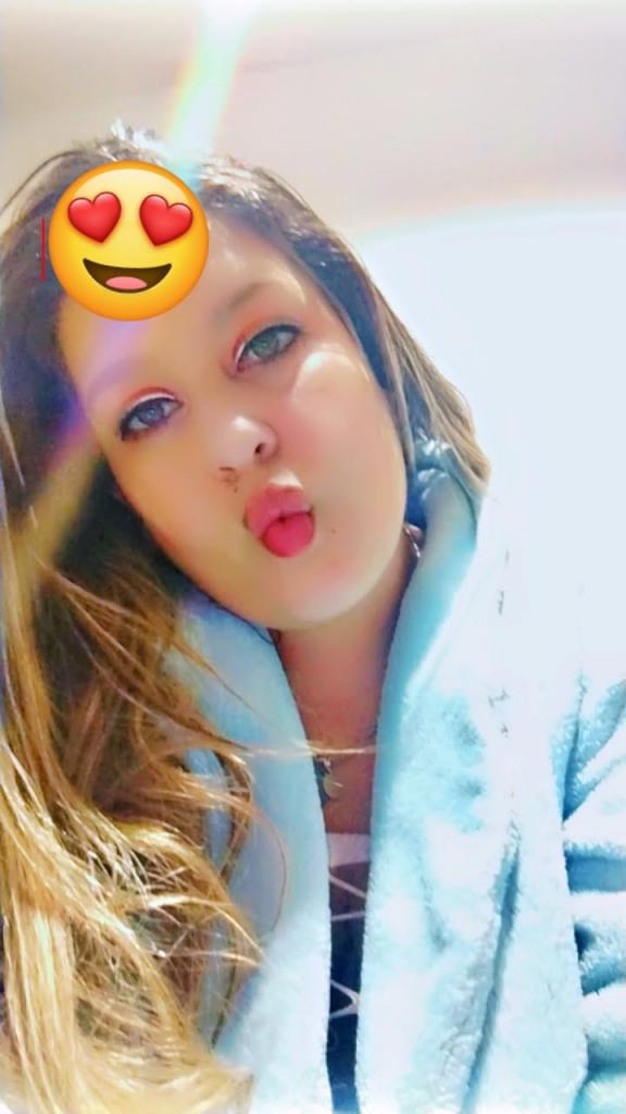 672127971: Chica busca chico en Barcelona