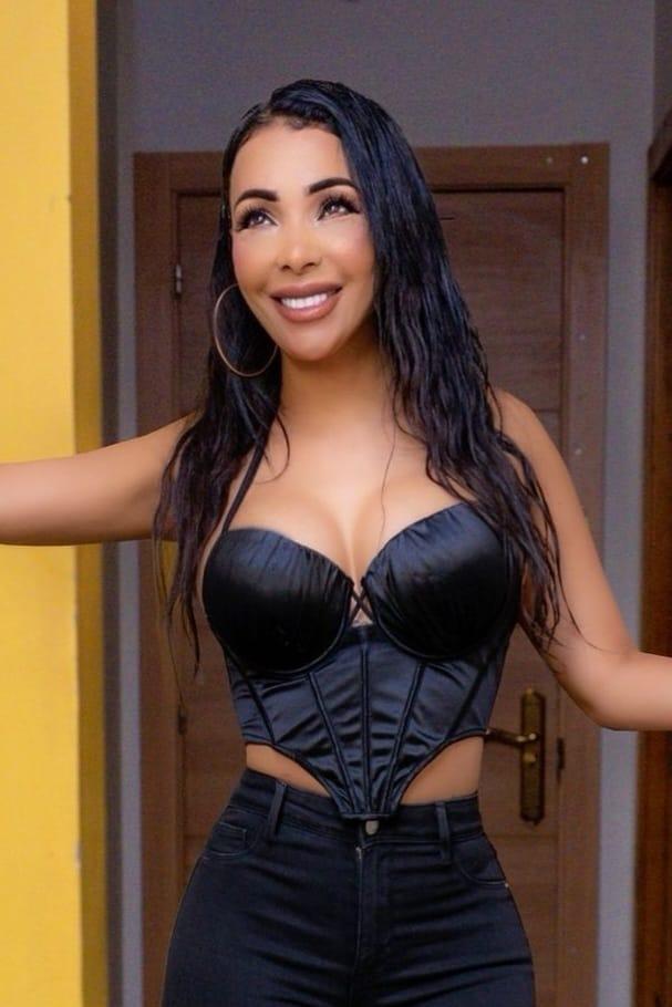 986419963: Chica busca chico en Pontevedra