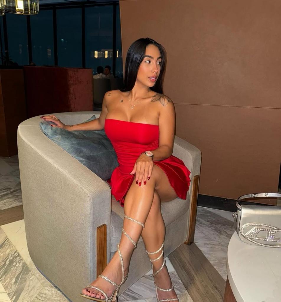 Chica busca chico en Tenerife: 